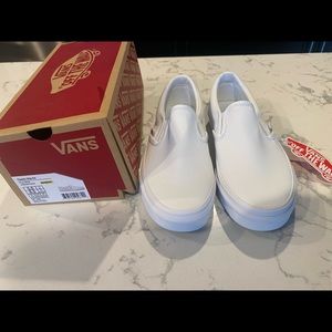 Vans Classic Slip On Sneakers Tennis Shoes Brand New in Box True White 6.5